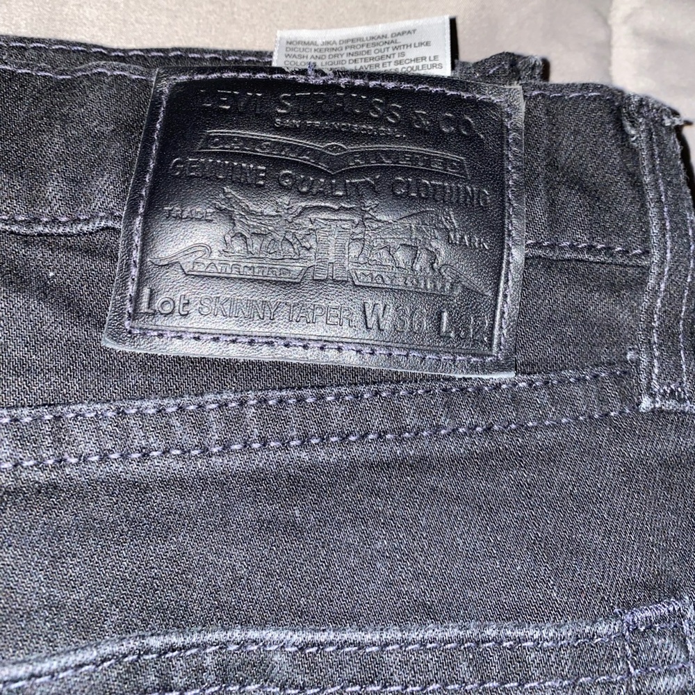 Levi’s All Black Skinny Taper Jeans